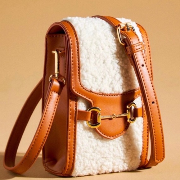 New Anthropologie, Sherpa, Crossbody bag - Picture 4 of 13
